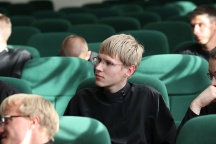 Встреча  студентов Хабаровской духовной семинарии с сотрудником Синодального информационного отдела Денисом Маханько. 12 сентября 2011г.